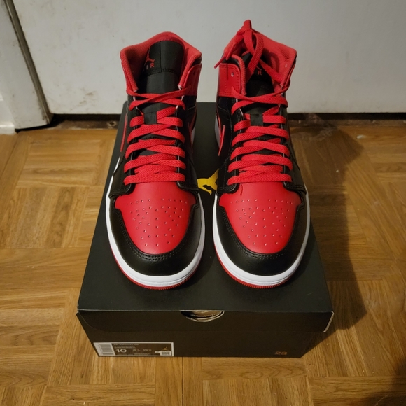 Jordan 1 mid Alternate Bred main image 4